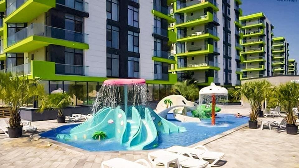 Amos Apartment Alezzi Beach Resort Mamaia Nord Apartment in Constanța County
