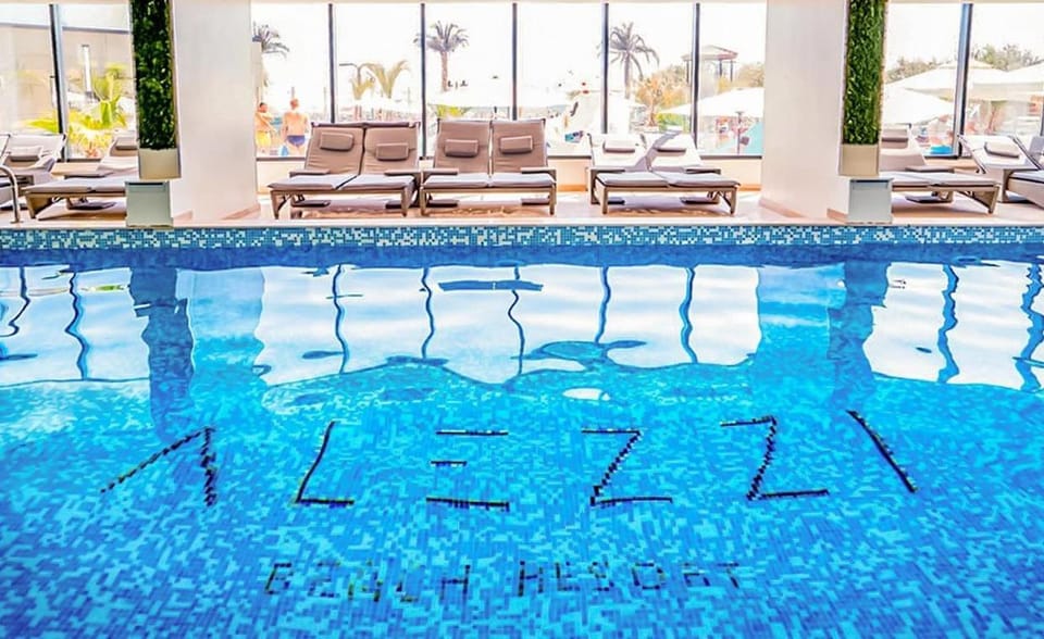 Amos Apartment Alezzi Beach Resort Mamaia Nord Apartment in Constanța County