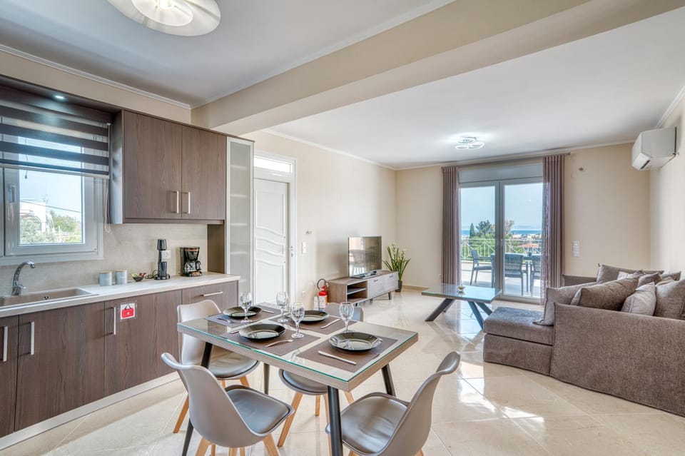 Kitchen or kitchenette, Living room, Seating area, Dining area, kitchen