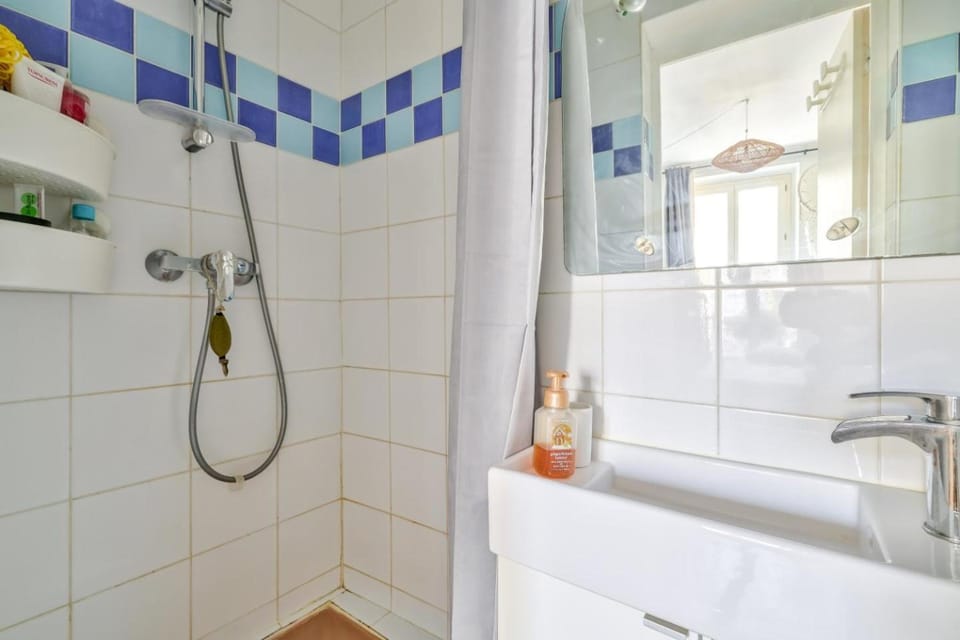 Lovely 1BR Flat near Voltaire metro station Apartment in Paris