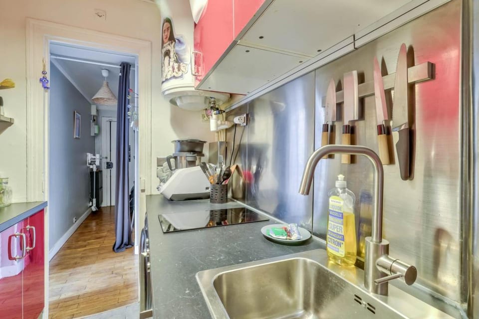 Lovely 1BR Flat near Voltaire metro station Apartment in Paris