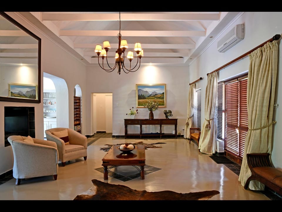 Facade/entrance, Seating area