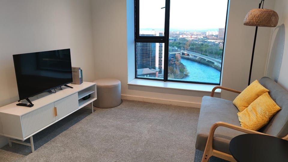 Living room, City view, City view