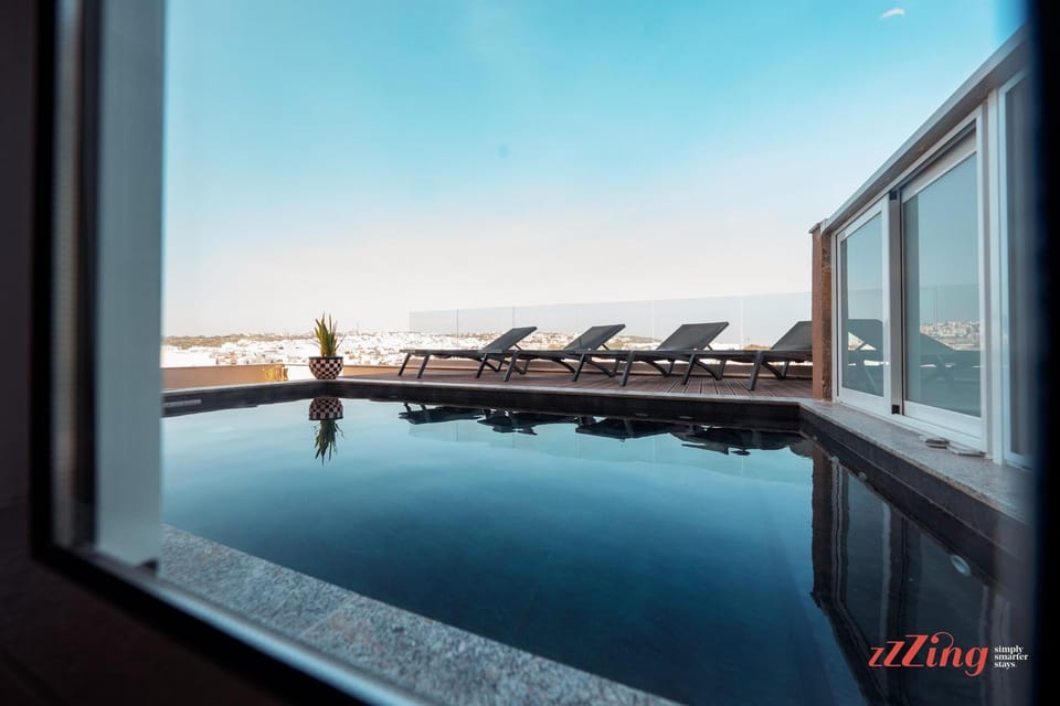 Pool view, Swimming pool, Swimming pool