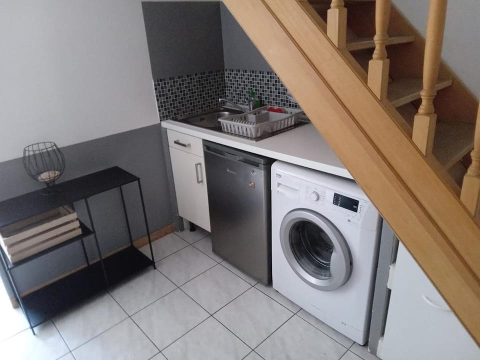 LES GITES CHEROIS maison Esprit cabane 5 personnes Apartment in Auvergne-Rhône-Alpes