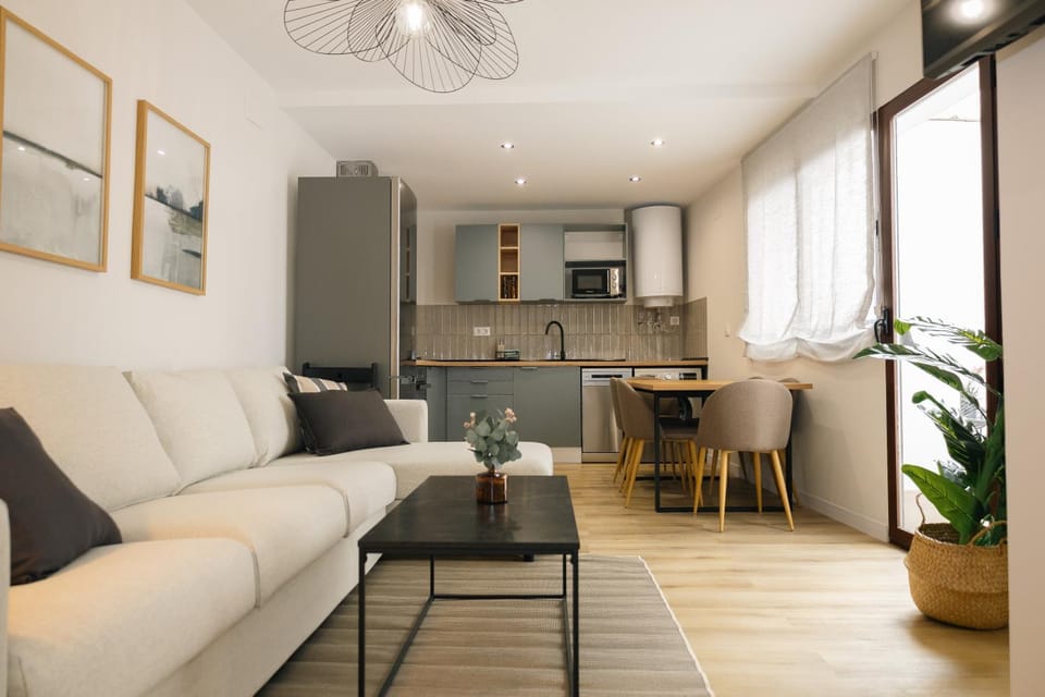 Kitchen or kitchenette, Living room