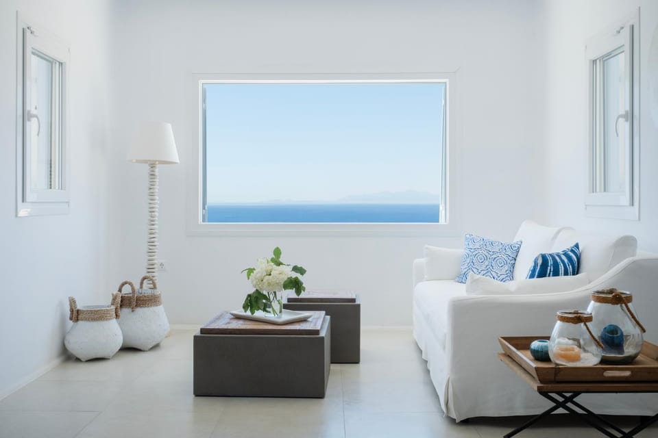 The Mykonian Escape Villa in Decentralized Administration of the Aegean