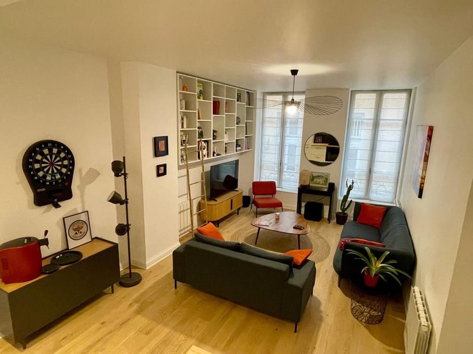 Darts, Library, TV and multimedia, Living room