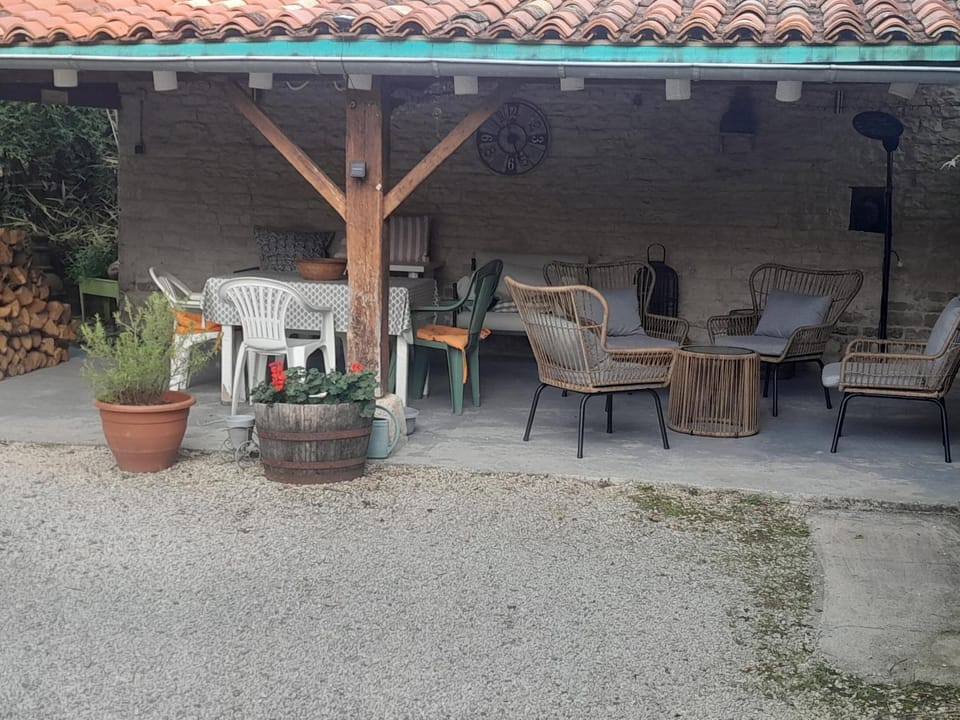 La Cour Bed and Breakfast in Nouvelle-Aquitaine