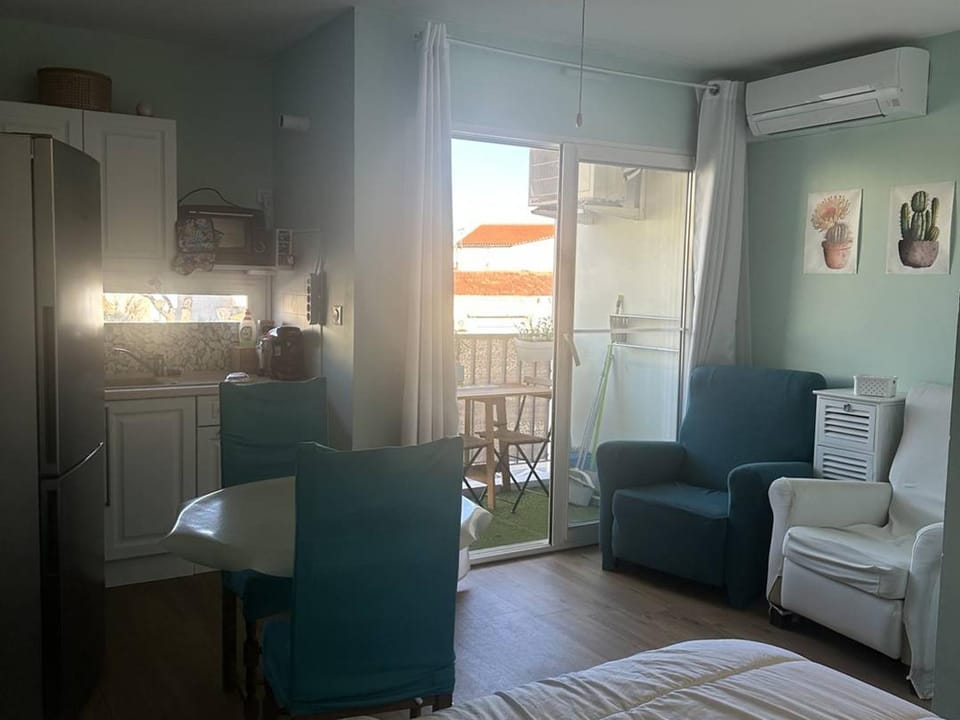Studio rénové proche cures avec climatisation et Wi-Fi - FR-1-680-45 Apartment in Balaruc-les-Bains