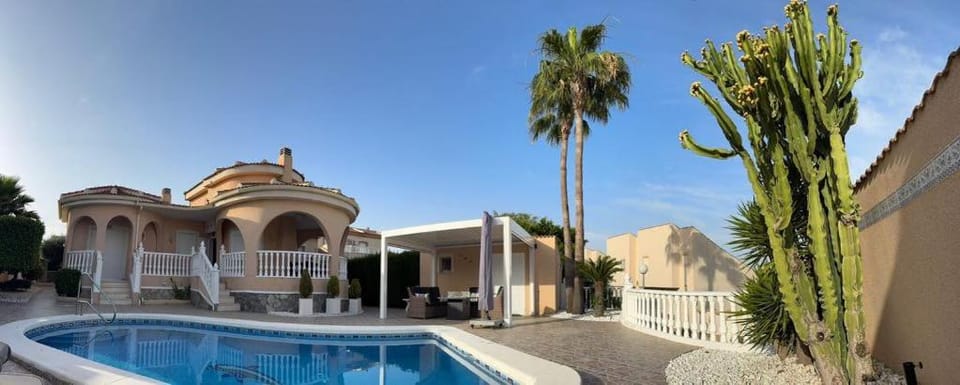 Casa Kiga Villa in Vega Baja del Segura