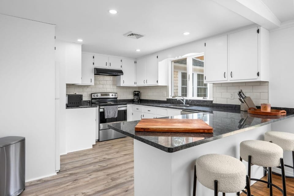 Tranquil Cape Escape Near the Beach House in Centerville