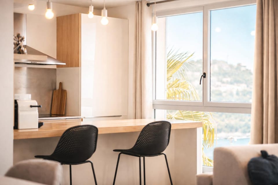 Sea View Duplex T3 Near Monaco & Beach Parking House in Roquebrune-Cap-Martin