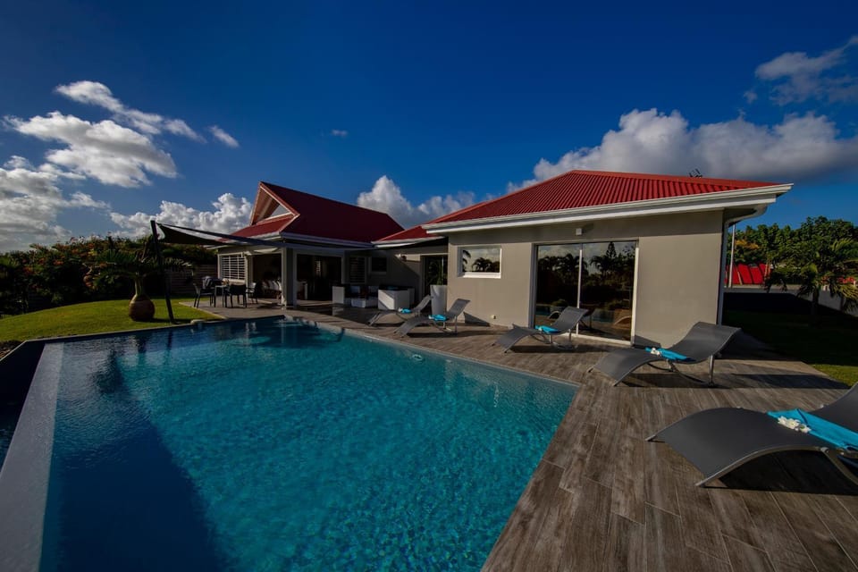 Patio, Pool view, Swimming pool, sunbed