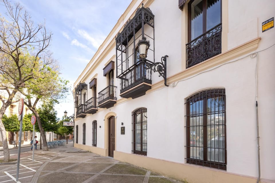 Aladro Apartamentos by Valcambre Apartment in Jerez de la Frontera