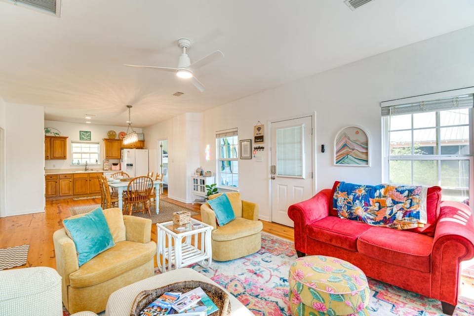 'Our Happy Place' Zero-Entry Pool & Tennis Access House in Alabama