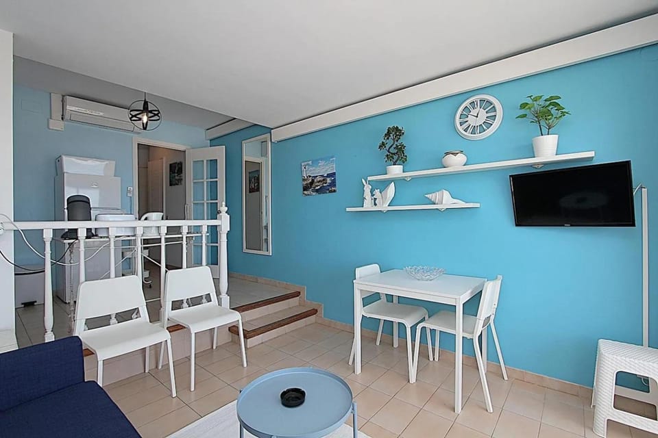 TV and multimedia, Living room, air conditioner