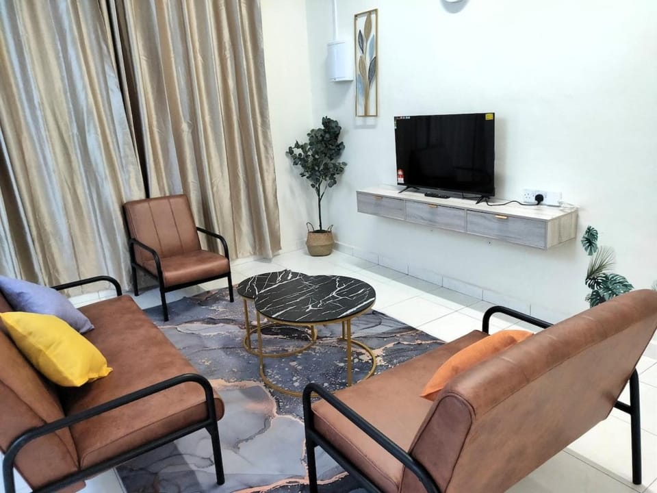 Communal lounge/ TV room, TV and multimedia, Living room, Seating area, Evening entertainment