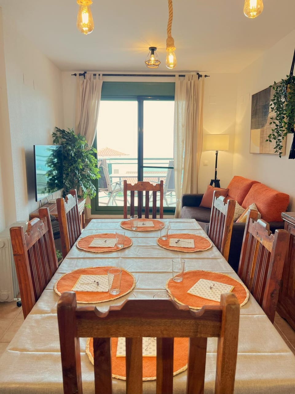 Living room, Dining area