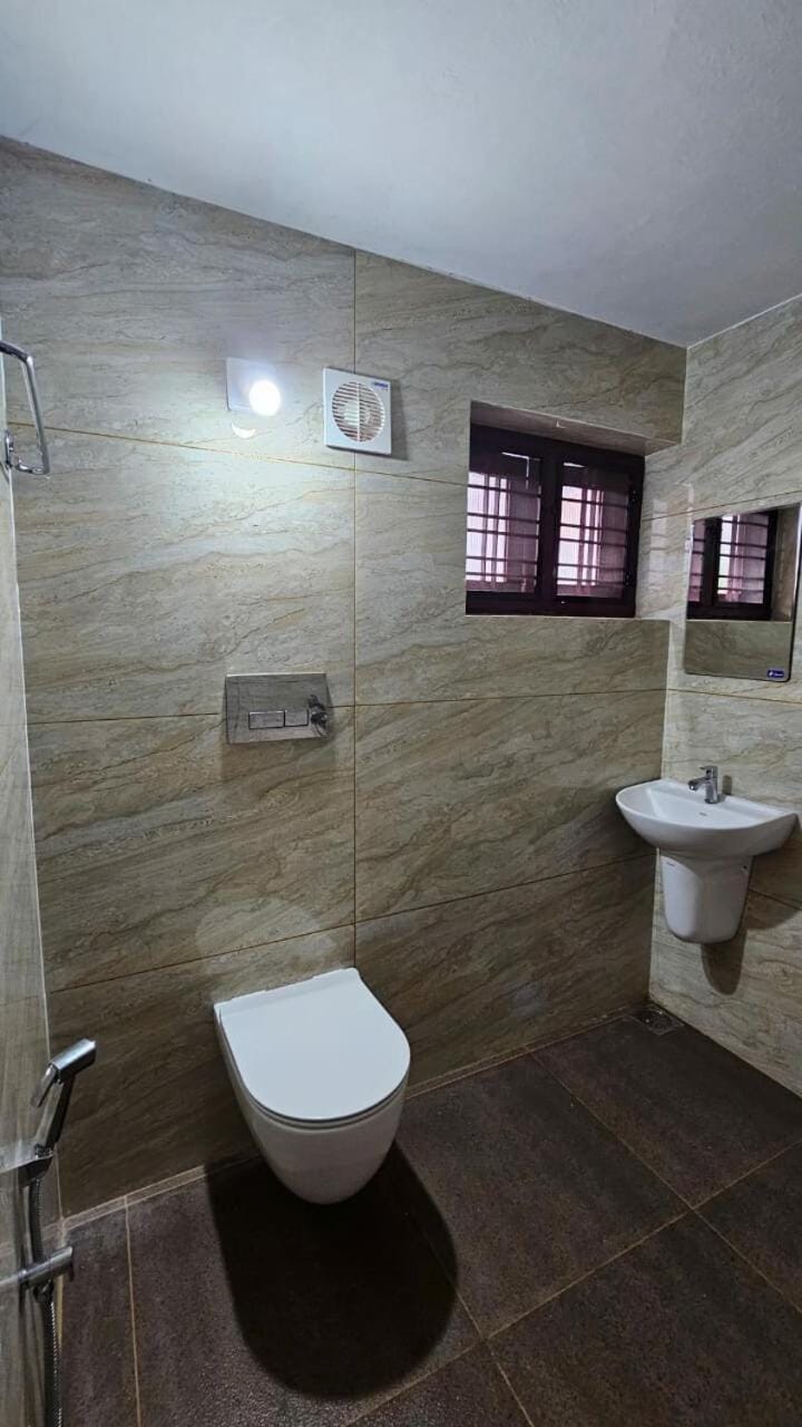 Toilet, Bathroom