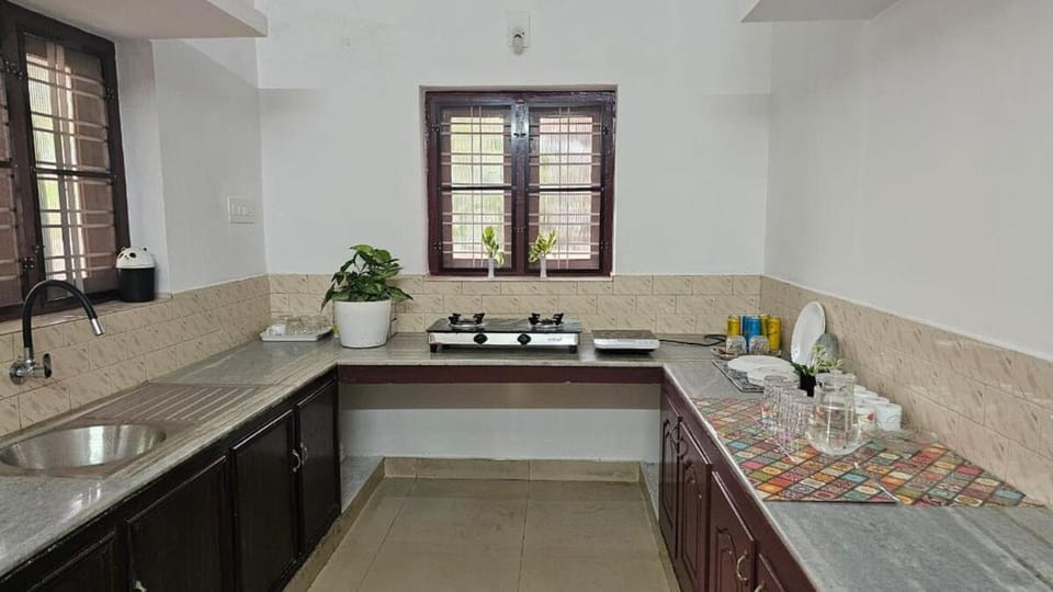 Kitchen or kitchenette, stove