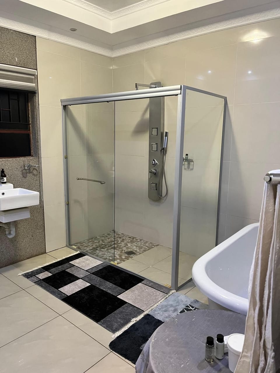 Shower, Bathroom