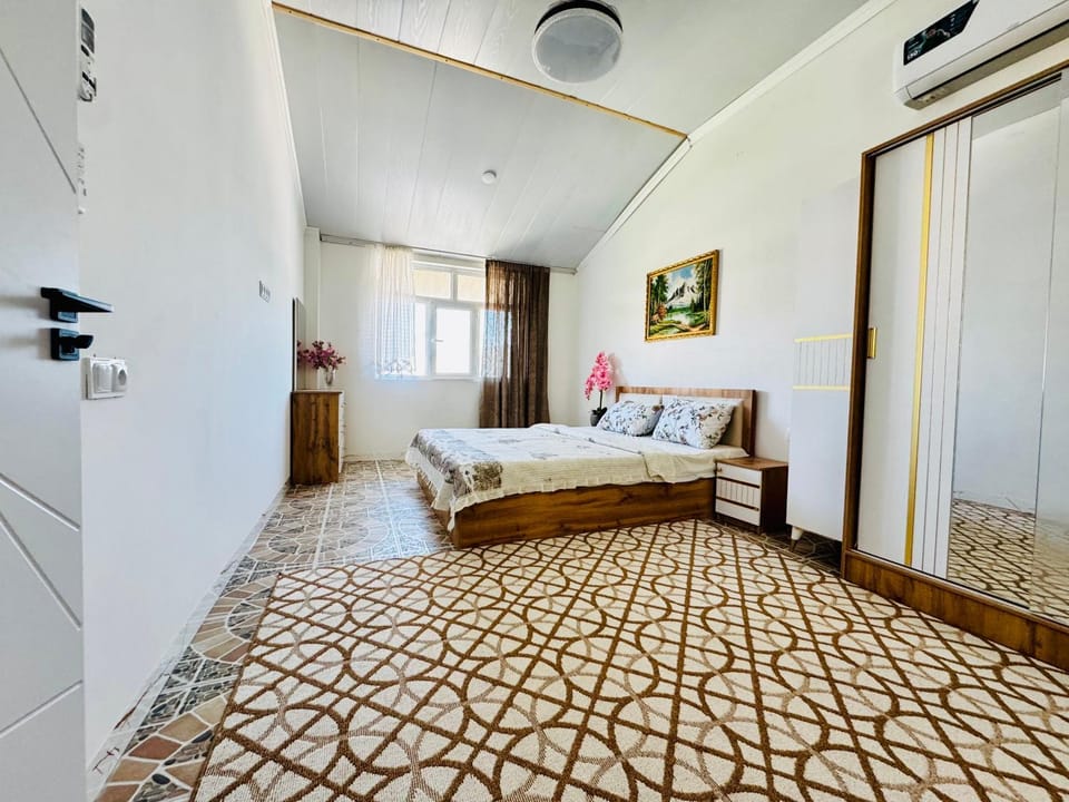 Bed, Bedroom, air conditioner