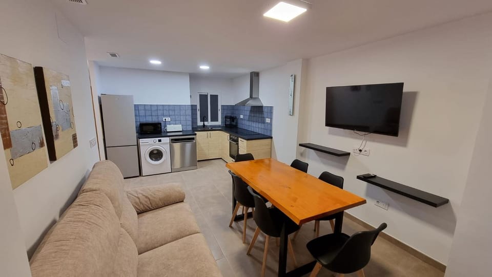 Kitchen or kitchenette, Living room, Dining area, pet friendly