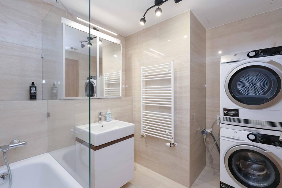 Skypark Tower 3- Free parking and city views Apartment in Bratislava
