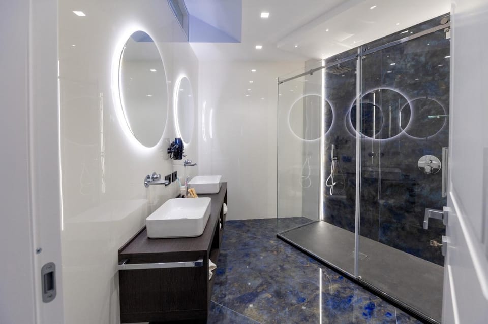 Shower, Bathroom