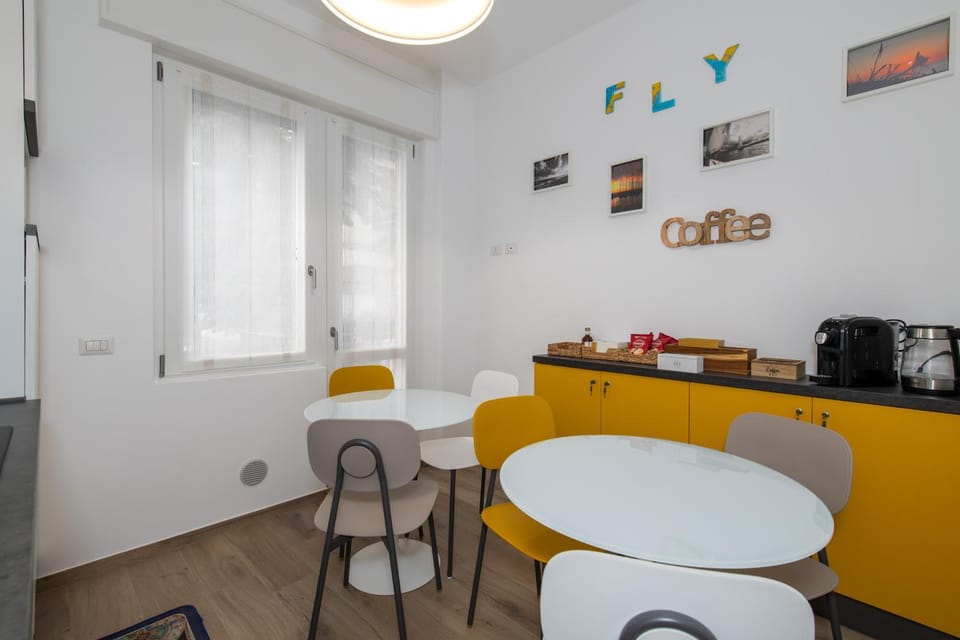 Coffee/tea facilities, Kitchen or kitchenette, Communal kitchen