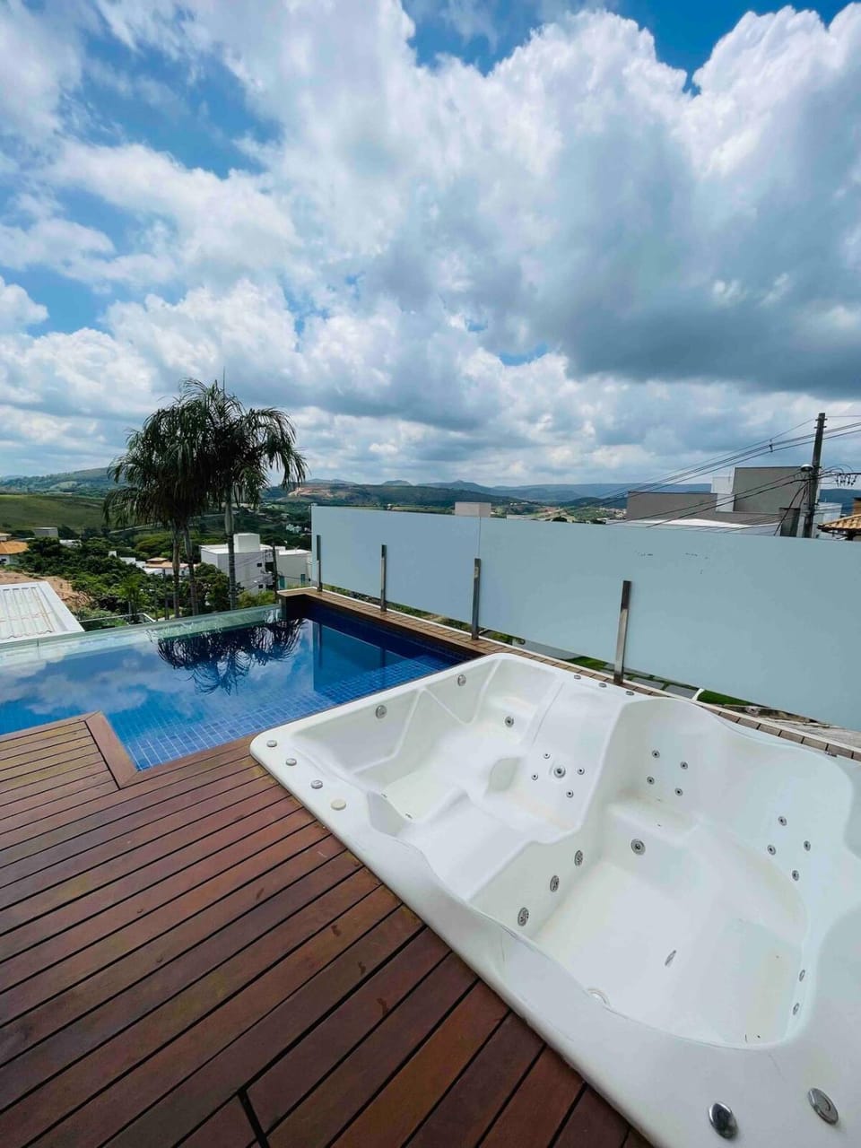 Mansão Exclusiva em Escarpas do Lago House in State of São Paulo