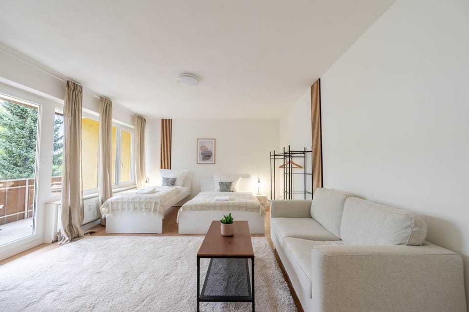 Bed, Living room, Photo of the whole room, Seating area, Bedroom