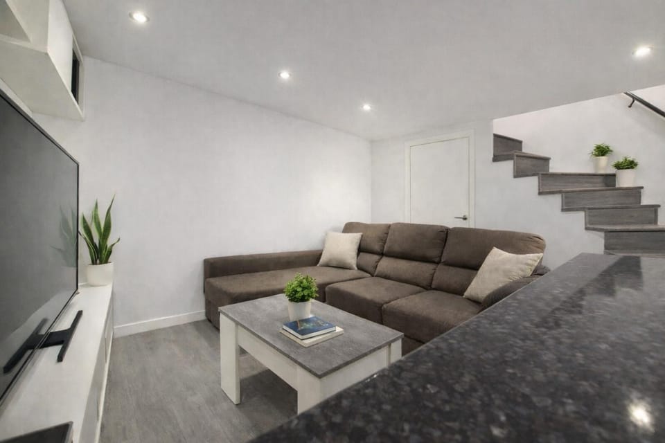 Casa Vidán completa Santiago Rural House in Galicia