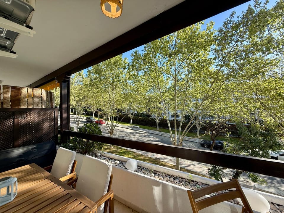 View (from property/room), Balcony/Terrace