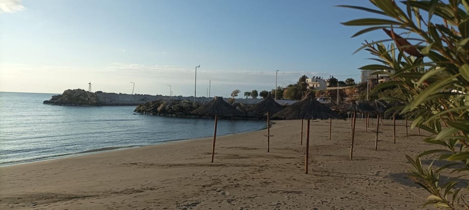 Nearby landmark, Neighbourhood, Beach