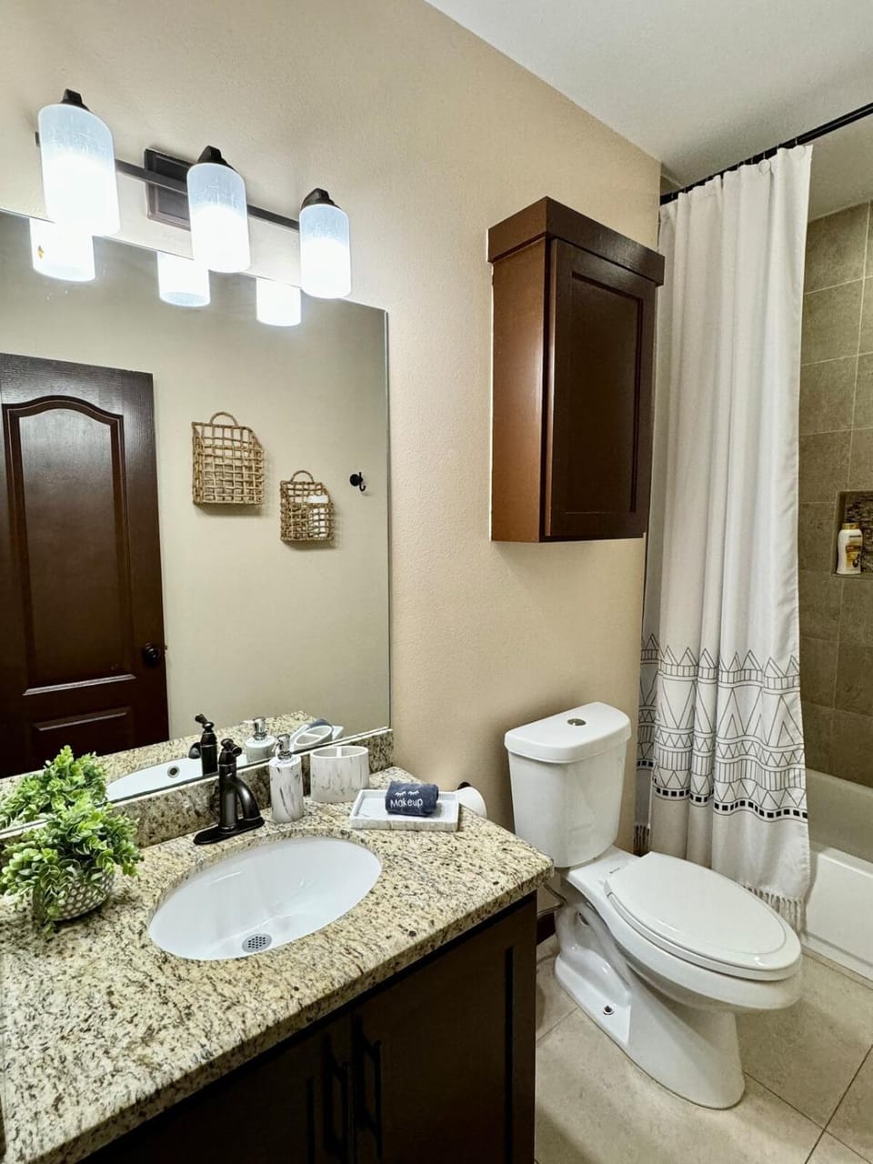 Modern & Cozy - 3 bed Apt with Prime Loc! Apartment in Pharr