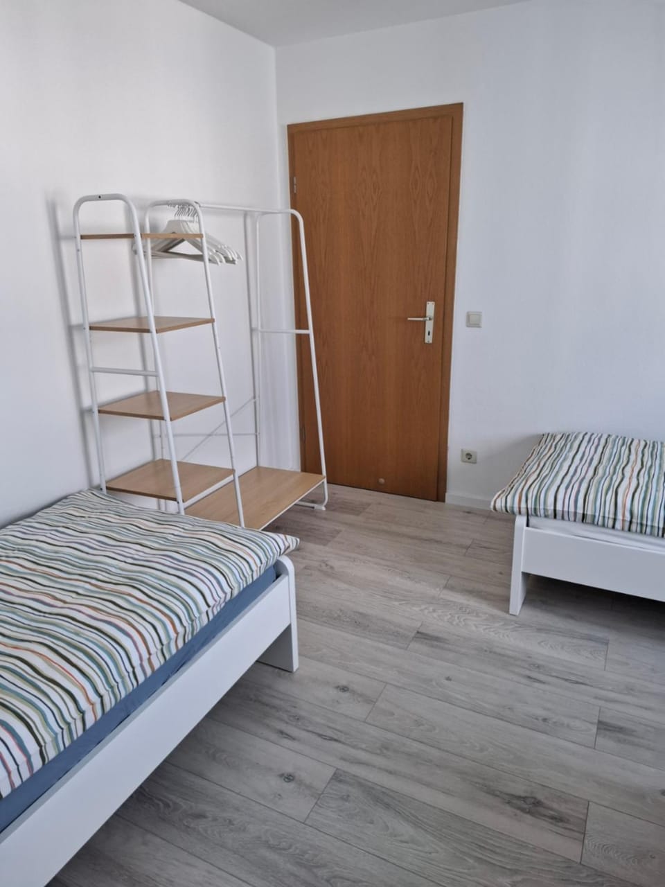 Ruhige und praktisch möblierte 2 Zi Wohnung 52 qm Apartment in Baden-Württemberg