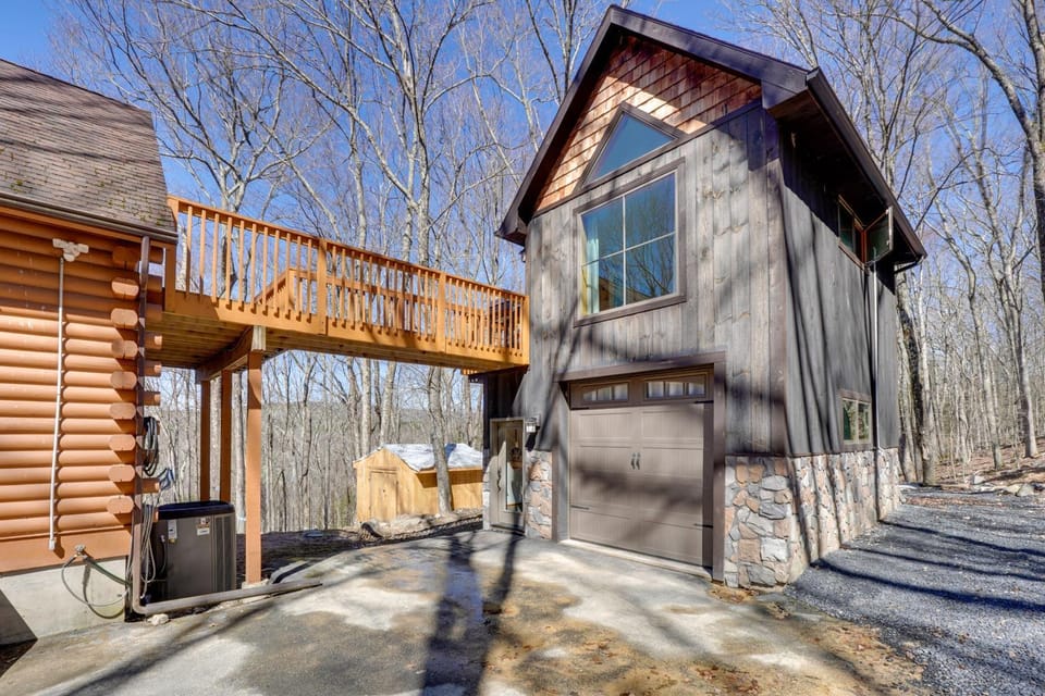 Hike & Fish: Outdoor Retreat Near Trails House in Mamakating