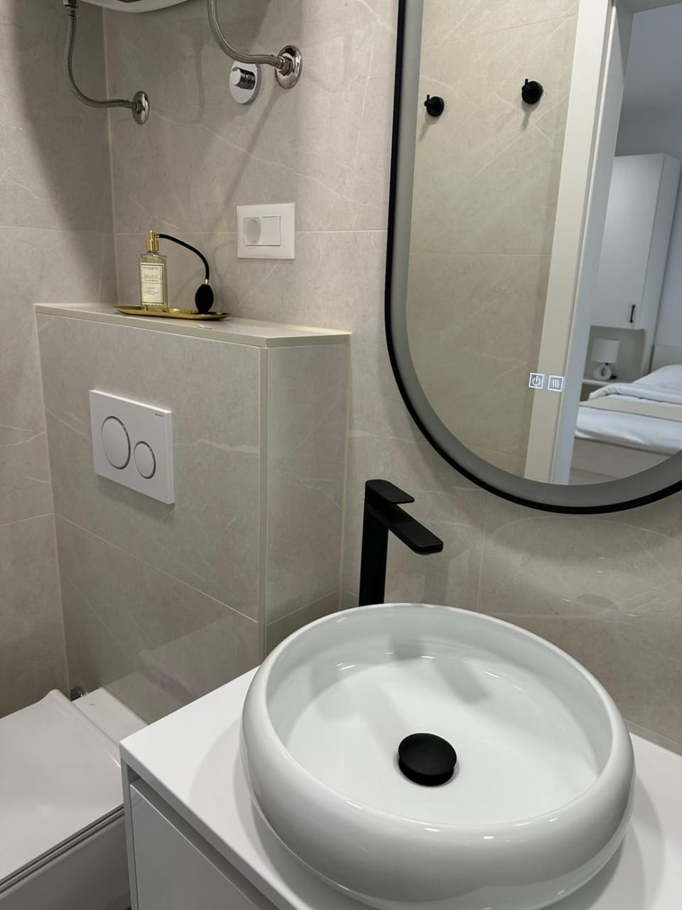 Bathroom, towels