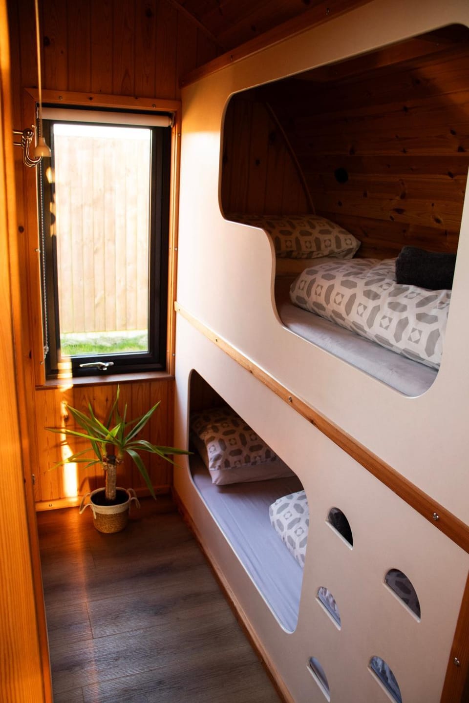 Bed, Bedroom, children, young children, bunk bed, Family