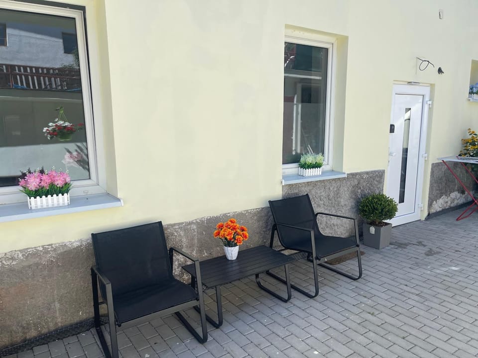 View (from property/room), Balcony/Terrace, Seating area