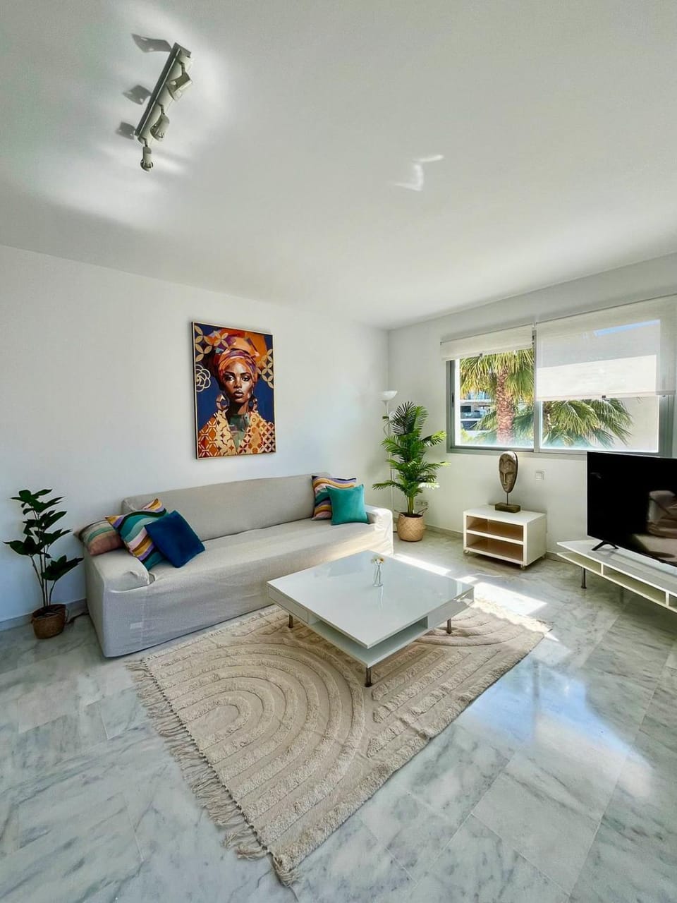 Communal lounge/ TV room, TV and multimedia, Living room, Seating area