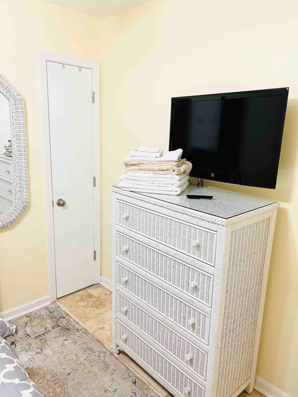 Bedroom, wardrobe