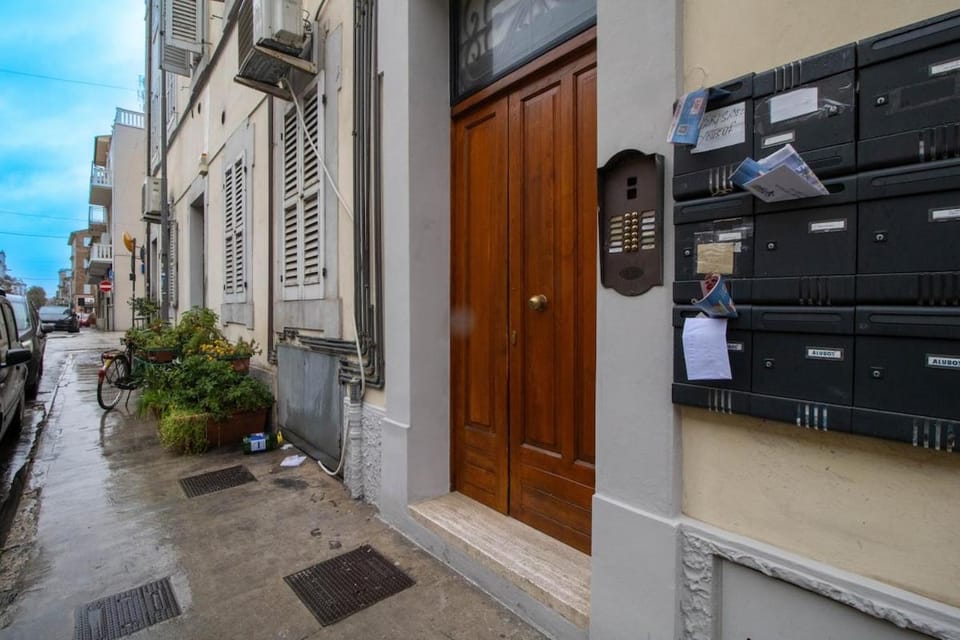 Central Domus Wi-Fi Station by We Host Yuo Apartment in Porto San Giorgio