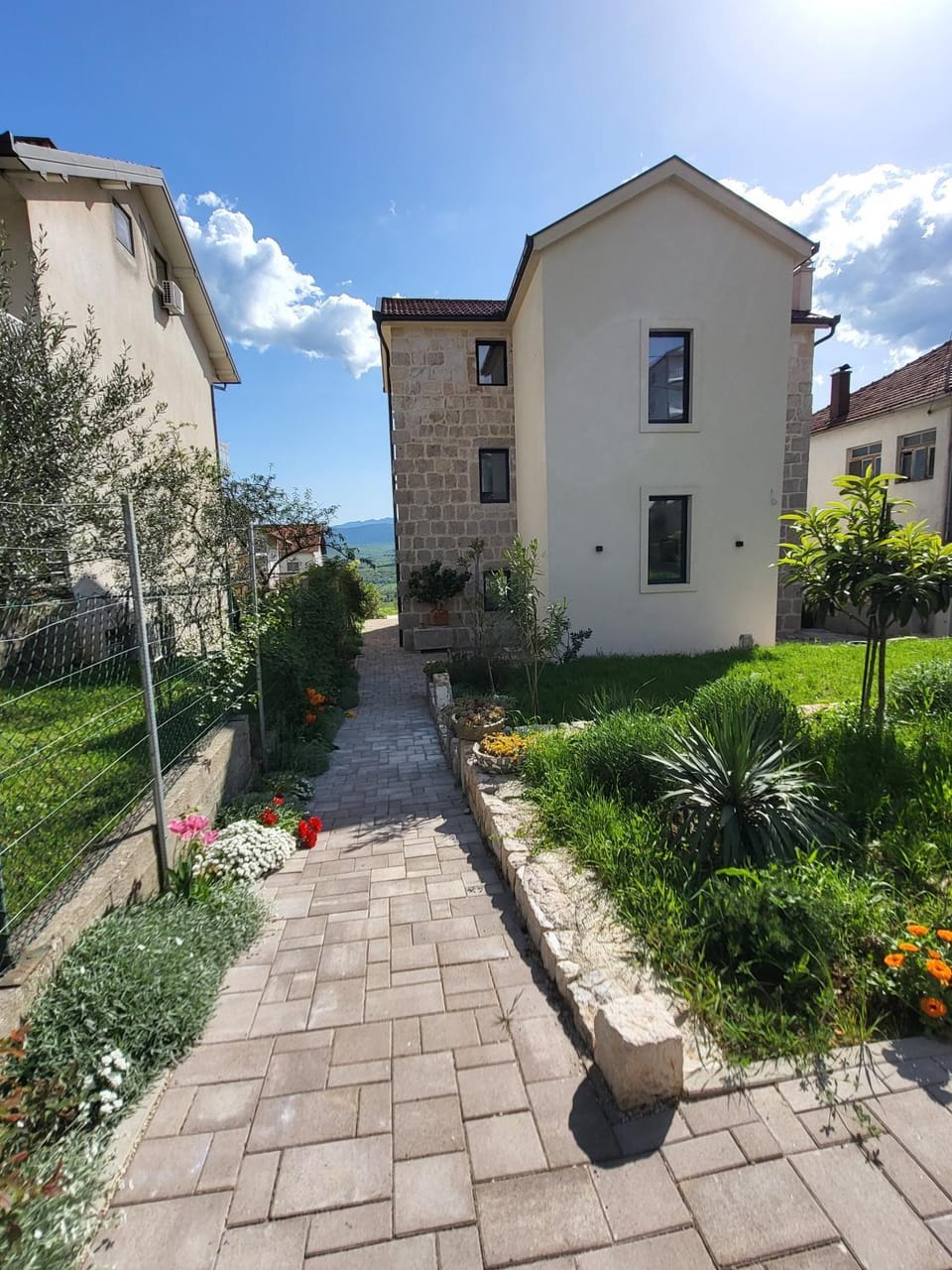 Property building, Garden