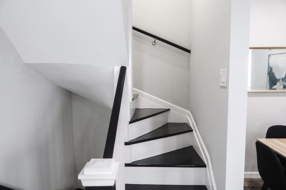 5Bed 2Bath Near NYC, Parking, Laundry Apartment in Irvington