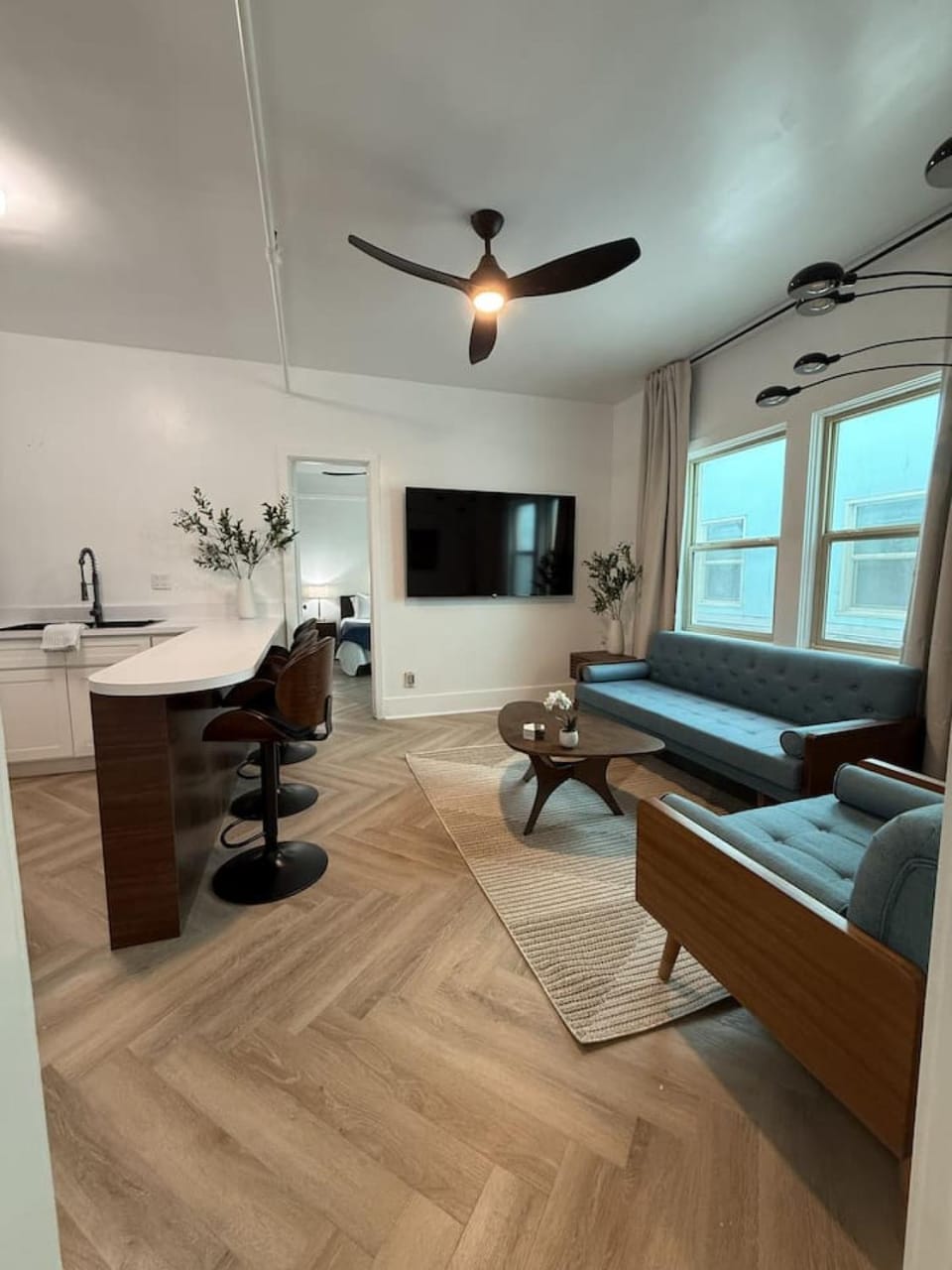 TV and multimedia, Living room, Seating area