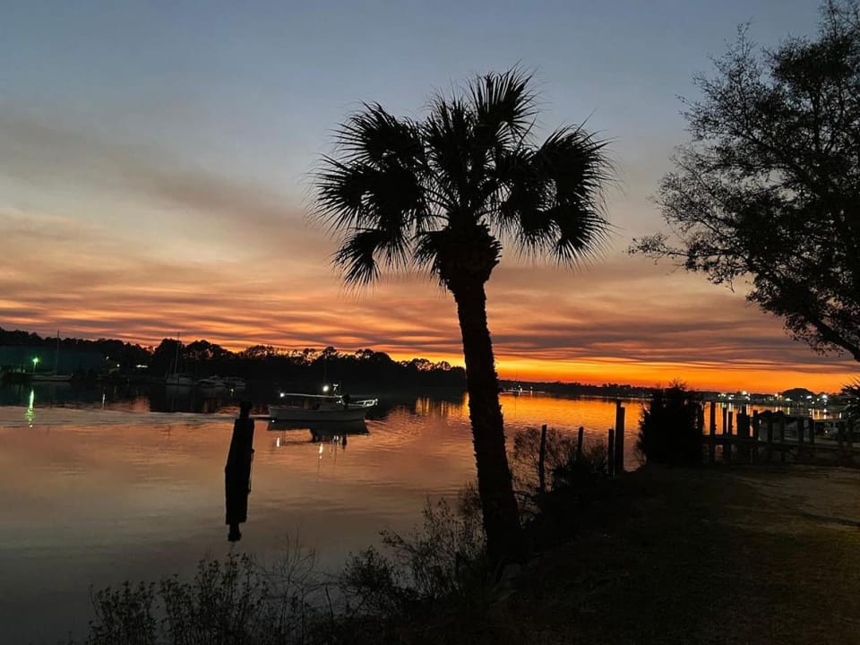 Nearby landmark, River view, Sunset