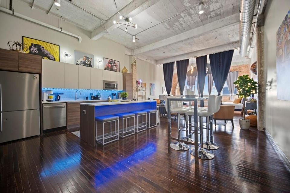 Downtown Penthouse close to Convention Center Apartment in Dallas